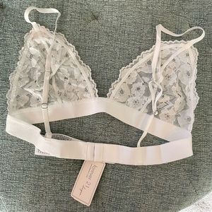 WHITE LACE BRALETTE SIZE XL